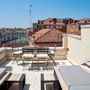 https://maison-des-artistes.hotelslidodijesolo.com