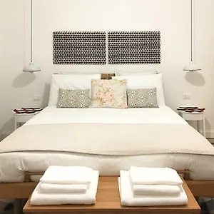 https://new-design-apartment.italymilanhotels.net