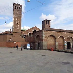 https://olona-place-3.italymilanhotels.net